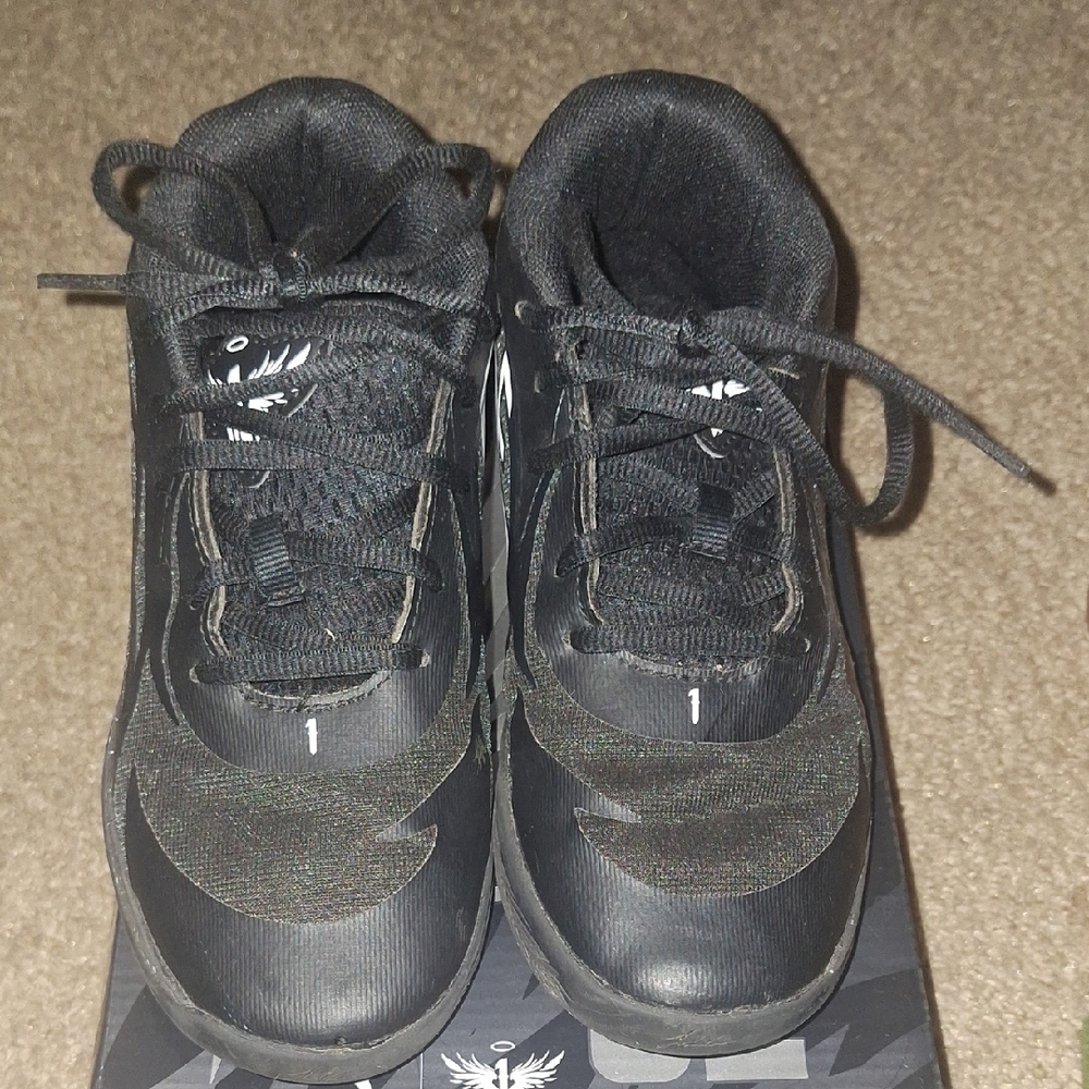 Puma Black Sneakers Sporty Casual Design